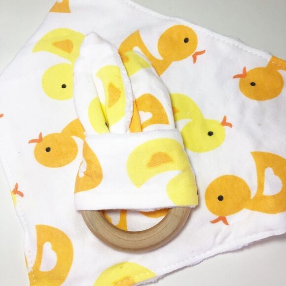 HONEY BABY Bib + Wooden Bunny Toy Duck Printed Gift Set - Picture 6 of 11
